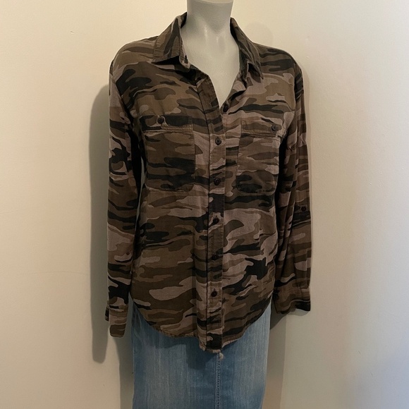 Sanctuary shirt long sleeve button down camouflage cotton green extra small - Picture 1 of 6